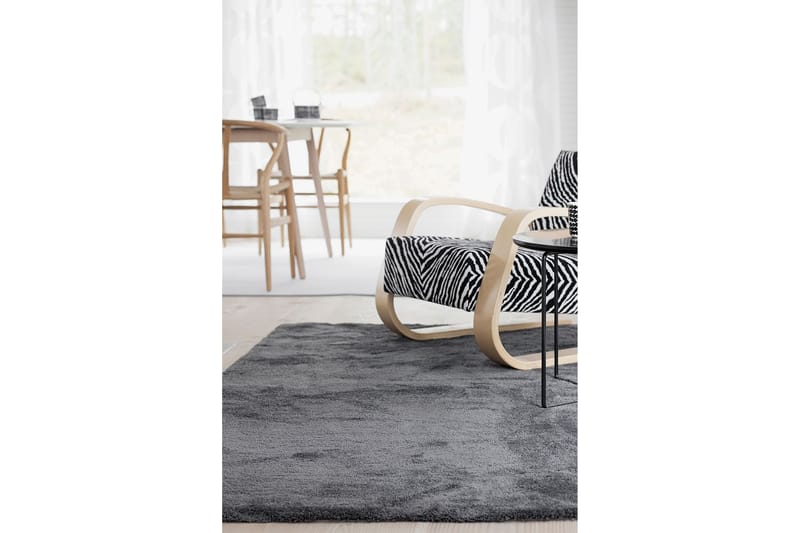 Matta Silkkitie 160x230 cm Mörkgrå - Vm Carpet - Textil & mattor - Matta - Modern matta - Ryamatta