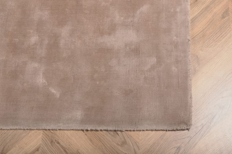 Indra Viskosmatta 170x240 - Beige - Textil & mattor - Matta - Modern matta - Viskosmatta & konstsilkesmatta