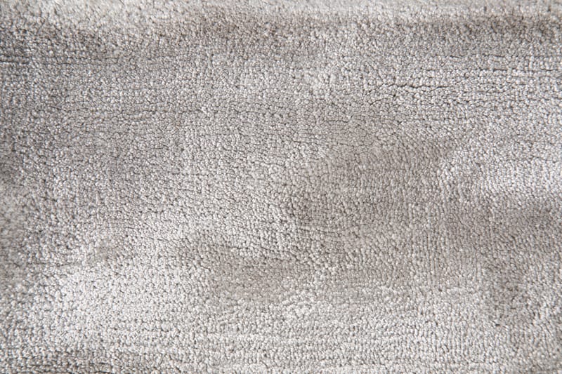 Indra Viskosmatta 170x240 - Silver - Textil & mattor - Matta - Modern matta - Viskosmatta & konstsilkesmatta