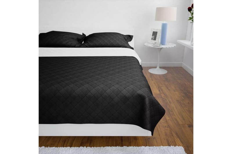 Dubbelsidigt vadderat överkast svart/vit 230x260 cm - Svart/Vit - Textil & mattor - Sängkläder